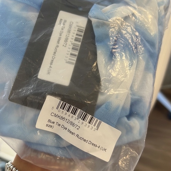 Pretty Little Thing blue tie dye bikini set size 0 - Picture 9 of 10